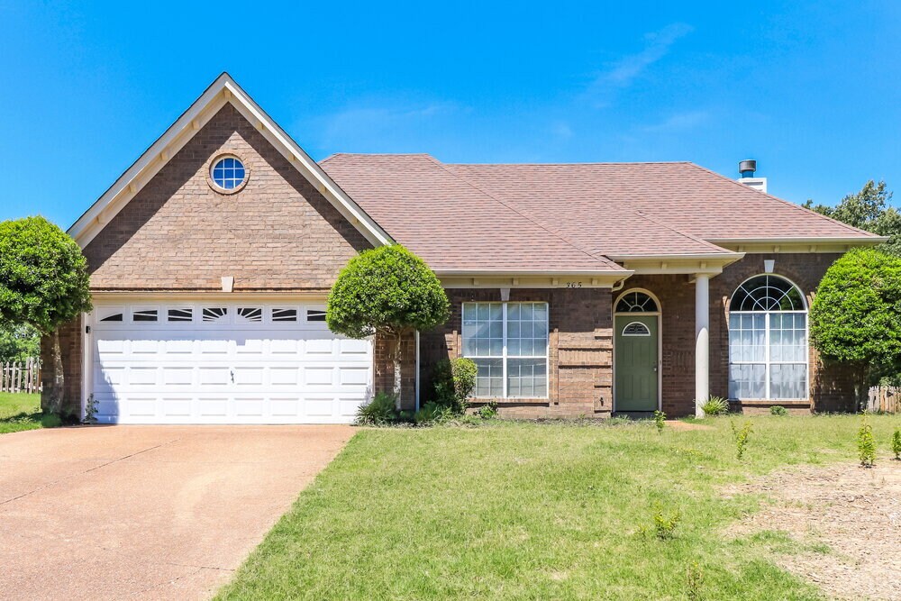 Photo - 365 Oakridge Dr