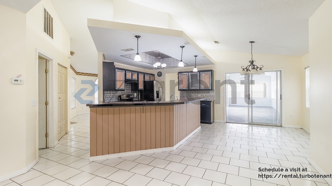 Photo - 180 Parkview Dr