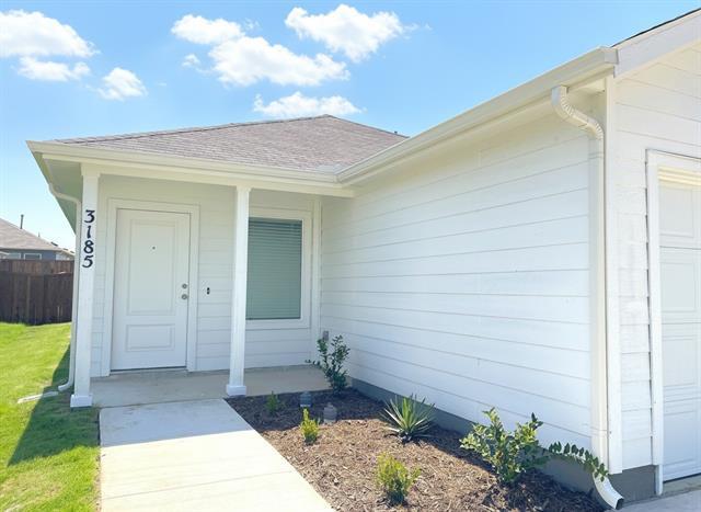 Photo - 3185 Campeiro Ave