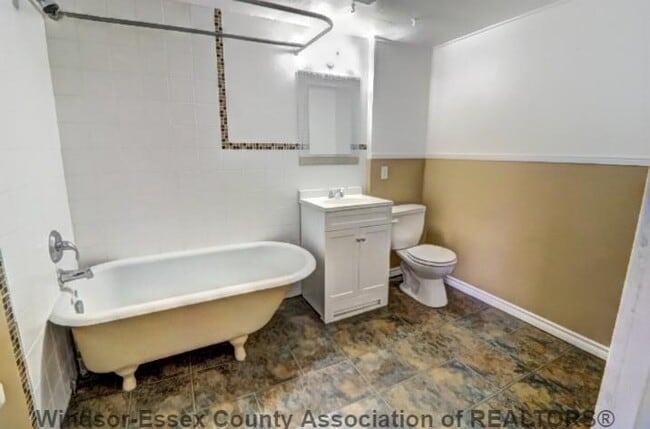 Photo - 266 Belleview Ave