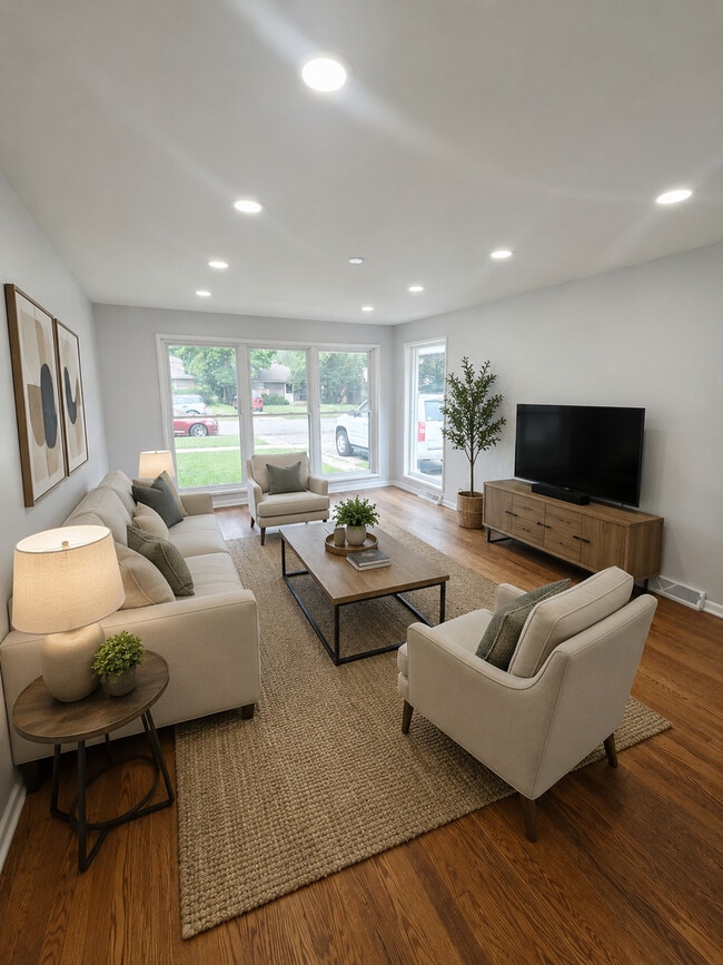 Photo - 14737 Kimbark Ave