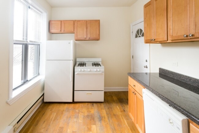 Photo - 731 W Barry Ave Unit A2