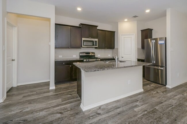 Photo - 8454 Lamus Wheel