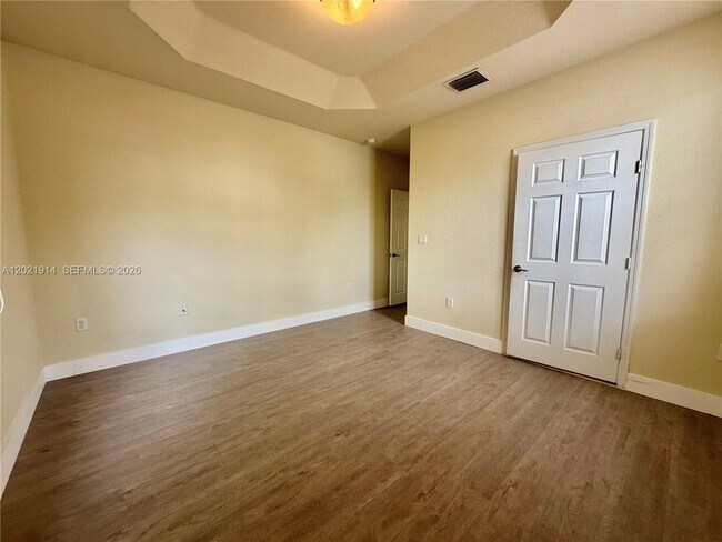 Photo - 2885 SE 1st Dr Unit 1
