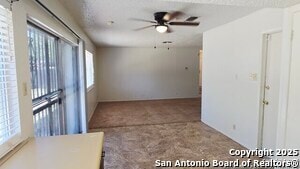 3043 Timber View Dr