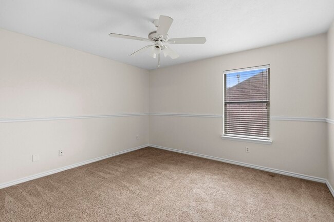 Photo - 4914 Trailing Clover Ct