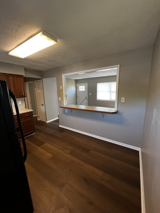 Kitchen - 5310 E Main St Unit Avondale #4