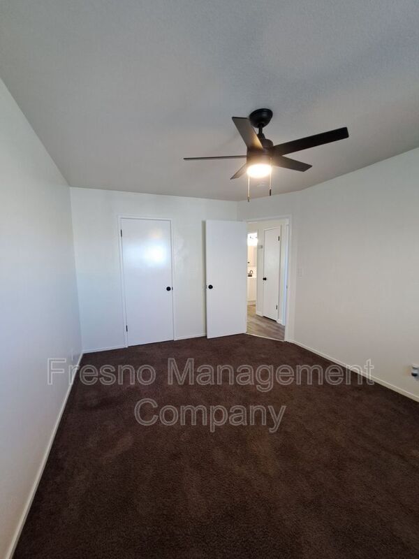 Photo - 1322 E Bulldog Ln Unit E