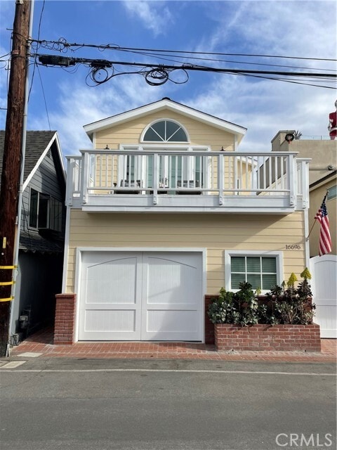 Building Photo - 16696 Bayview Dr Rental
