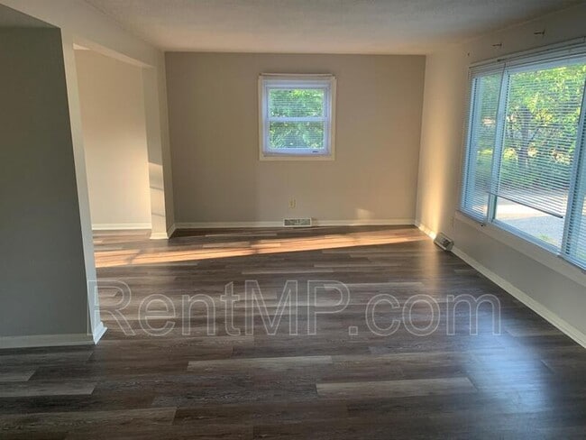 Photo - 1915 S Stockman Rd