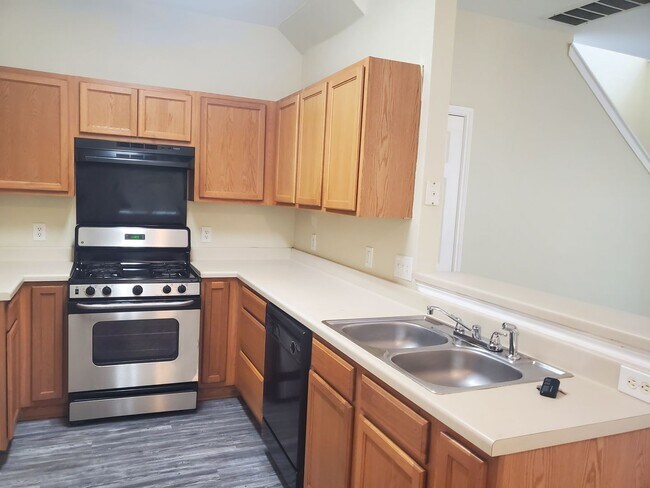 Photo - 14001 Cambourne Dr Unit A