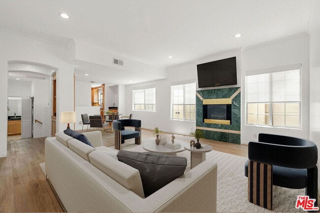 Photo - 8646 W Olympic Blvd Unidad 204