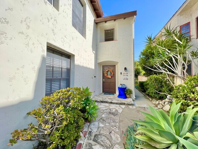 Photo - 2124-2128 E. 1st St Unit 2126 E 1st St