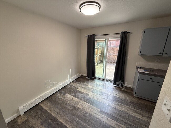 Photo - 824 37th Ave Ct