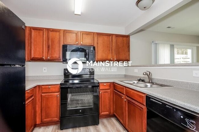 Photo - 4 Bedroom Pet-Friendly Home in Dallas, NC with Main Street Renewal