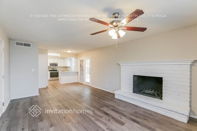 Photo - 701 N Comanche Dr