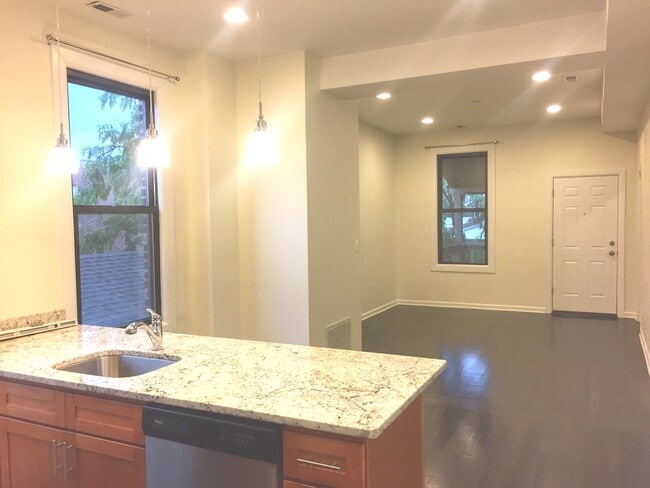 Photo - 1421 W Huron St Unit 3R