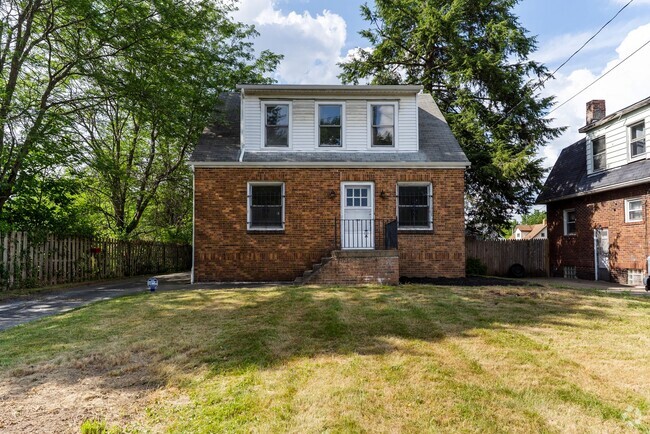 Building Photo - 1914 S Heights Ave Rental