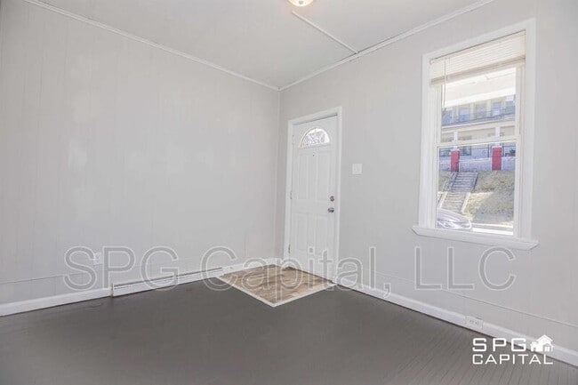 Photo - 12 E Main St