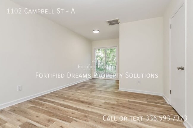 Photo - 1102 Campbell St Unit A