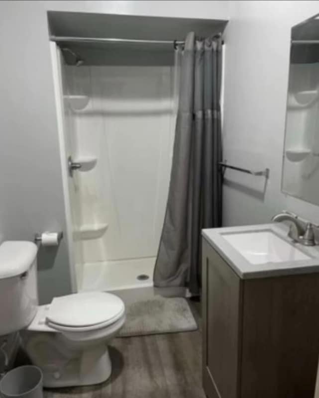 Photo - 1945 Owen St