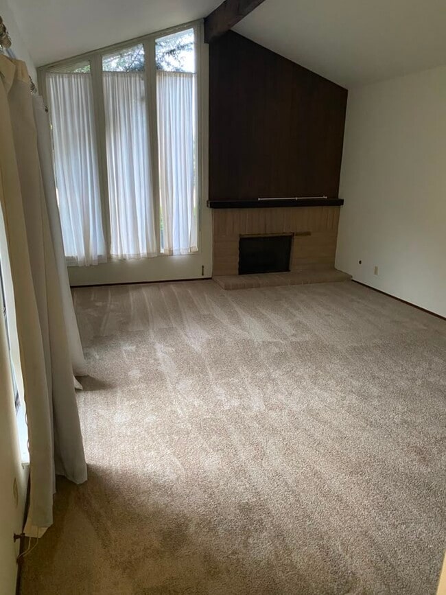 Photo - 10163 Riedel Pl