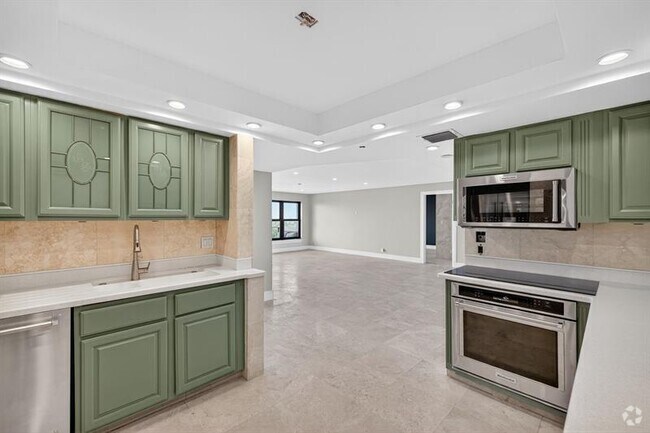 Building Photo - 3200 Port Royale Dr N Unit 1205 Rental