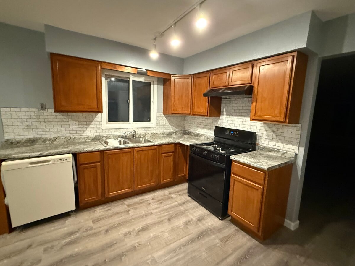 Photo - 18329 West St Unit 3W