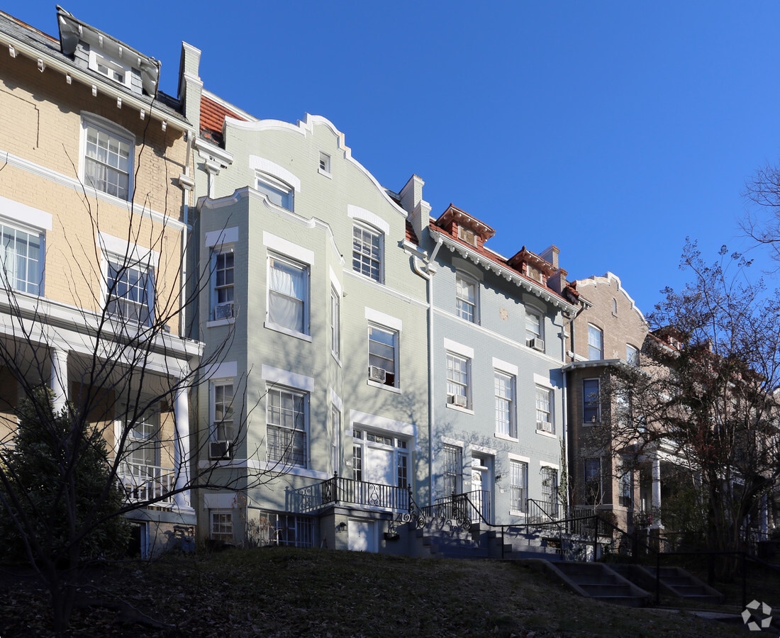 Photo - 1839 Lamont St NW Apartments