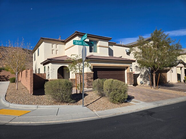 A Fabulous 3 Bedroom Home in SW. Las Vegas - A Fabulous 3 Bedroom Home in SW. Las Vegas