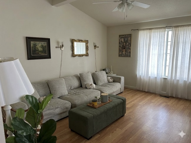 Photo - 702 Cross Timbers Dr