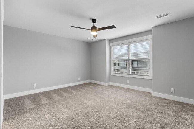 Photo - 106 Jonathan Wade Cir