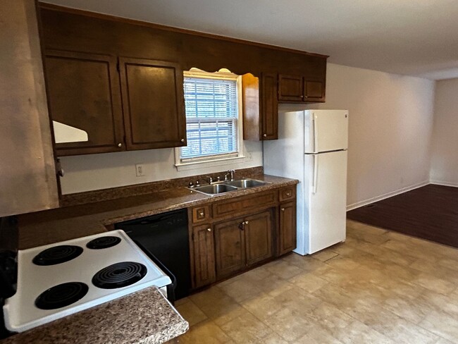 Pisgah Dr - Pisgah Dr Apartment Unit 139 B