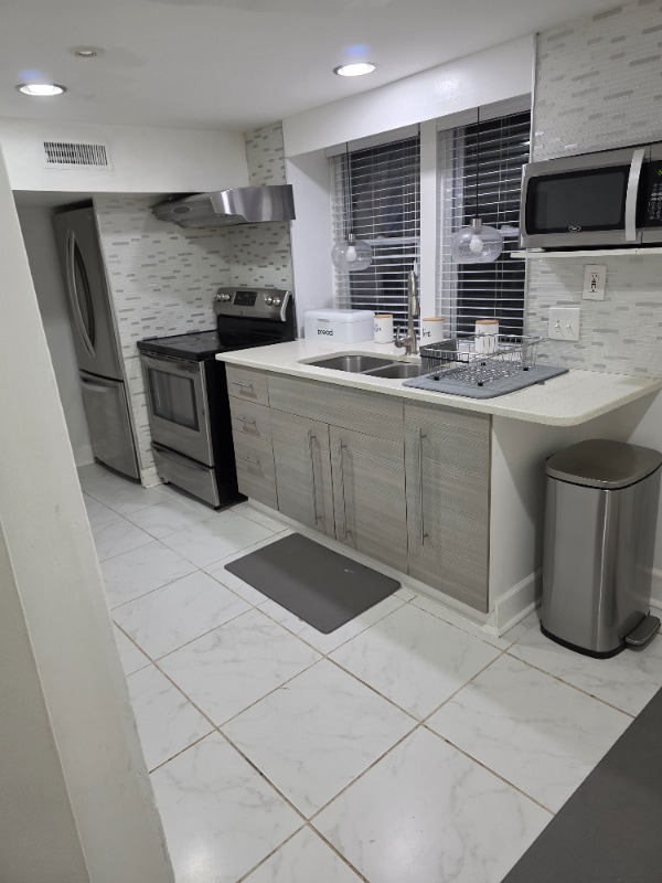 Photo - 2080 E Roxboro Rd NE Unit Downstairs