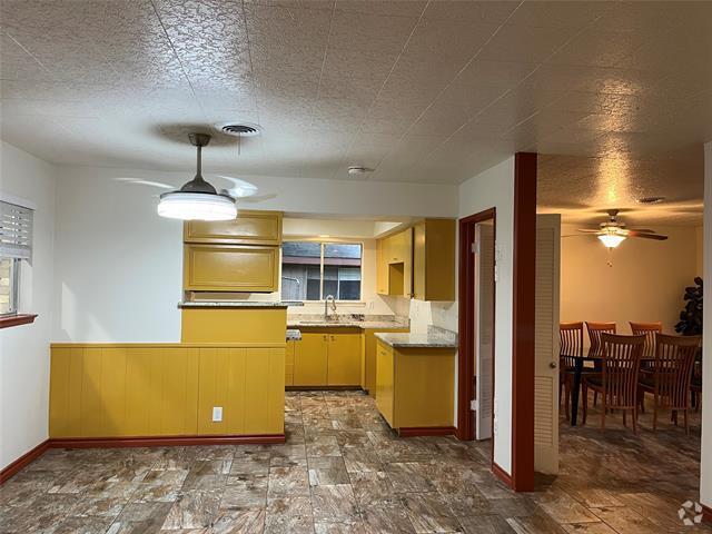 Building Photo - 1804 Glengarry Dr Rental