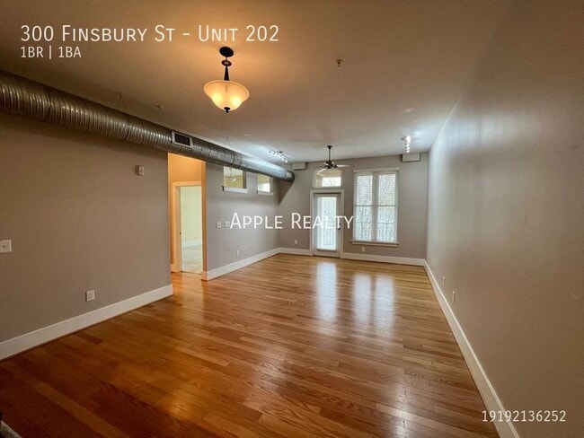 Building Photo - 300 Finsbury St Rental
