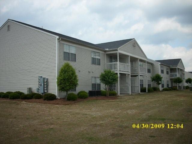 Ebenezer Chase Apartments - Ebenezer Chase Apartments
