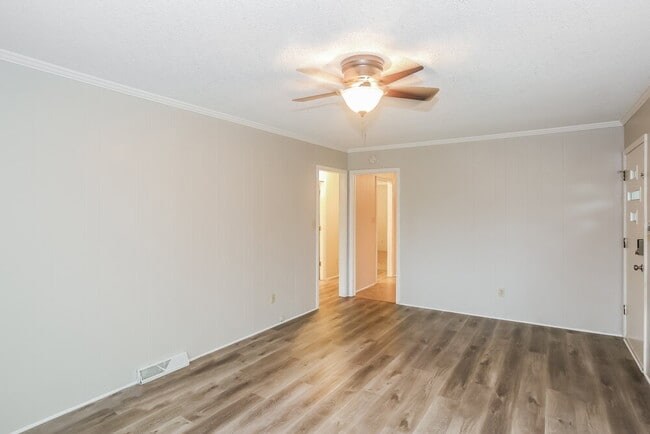 Photo - 125 Pinevale Dr