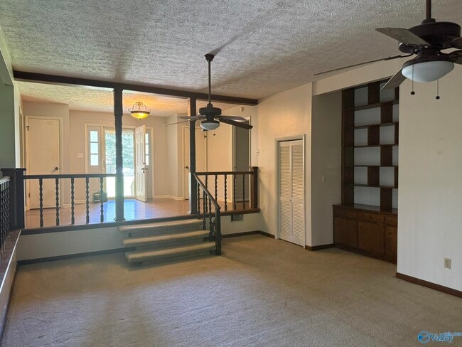 Photo - 304 Poplar St