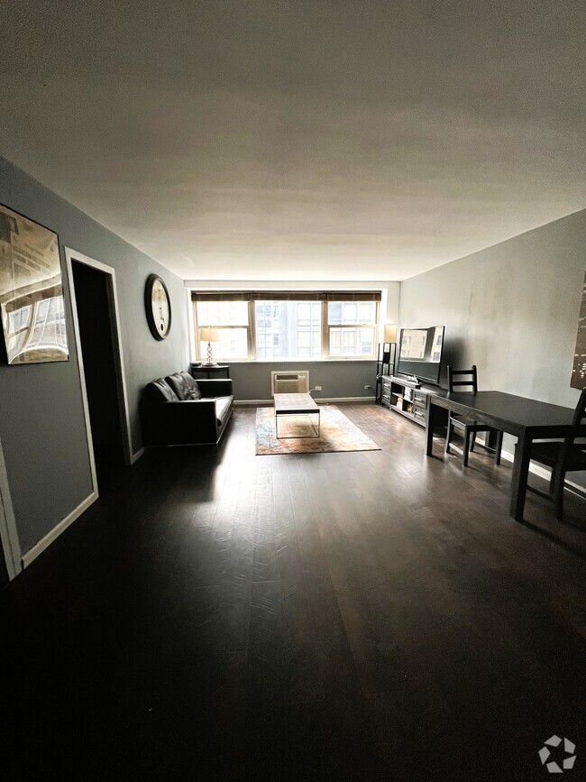 Building Photo - 253 E Delaware Pl Unit 7E Rental