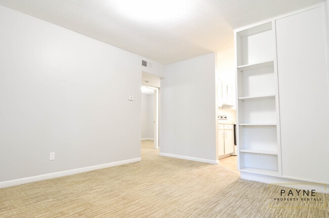 Building Photo - 4201 Rosemont Dr #1 Unit 1