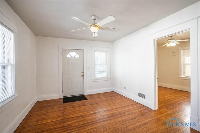 Photo - 1715 Perth St