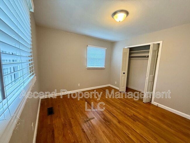 Photo - 5514 Rosemont Dr