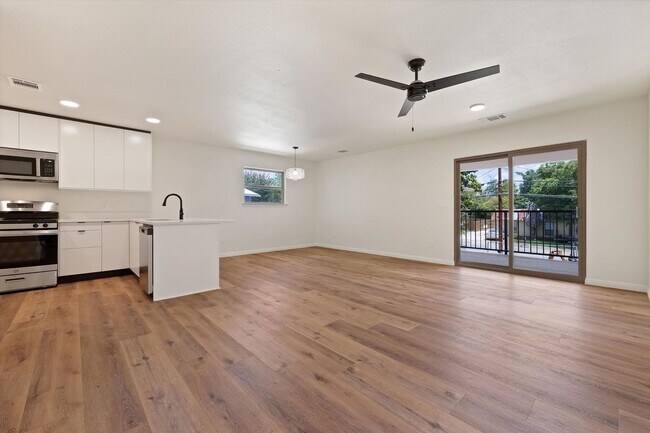 Photo - Magnolia Condos- 2 Bed + Study, 3 Bathrooms