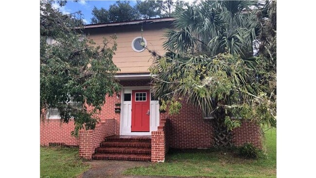 Building Photo - 612 NW 10th Ave Unit C