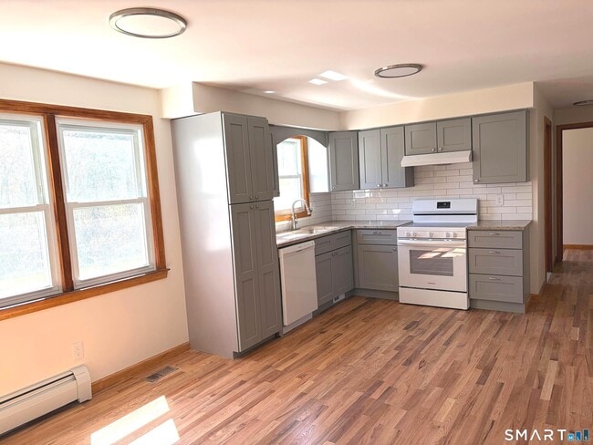 Photo - 3 Carmen St Unit 3