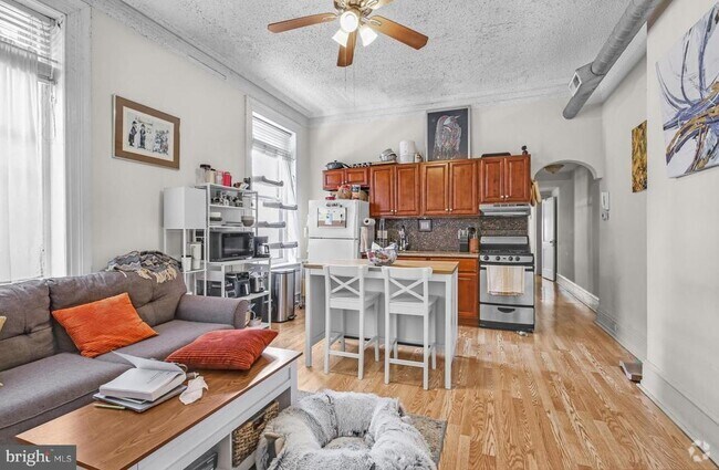Building Photo - 3017 W Girard Ave Unit 1R Rental