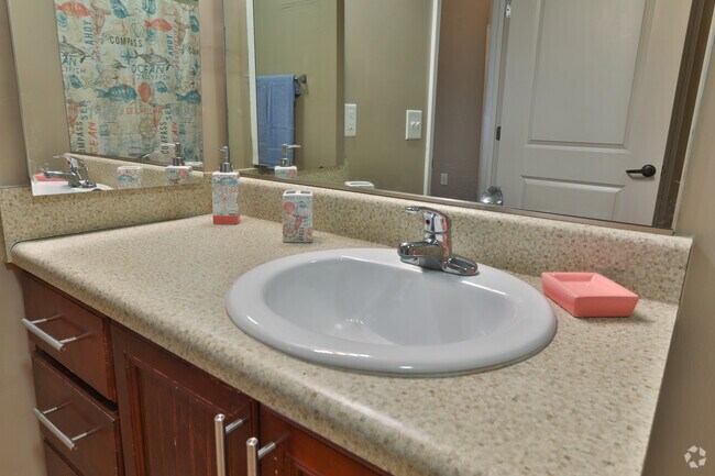 1BR, 1BA