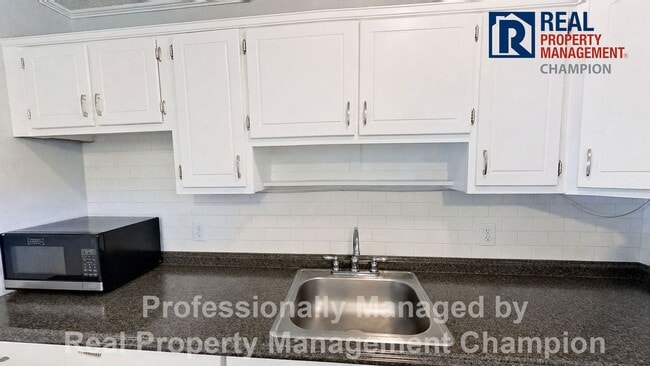 Photo - 3 BD/2 BA Home w/Attached Garage on Large Corner Lot w/Fenced Backyard