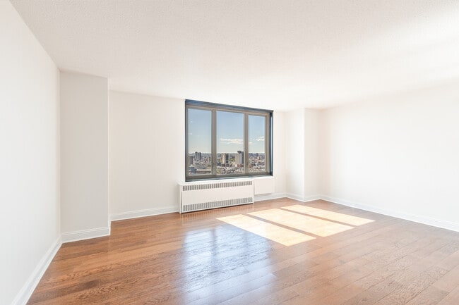 Photo - 3333 Broadway-